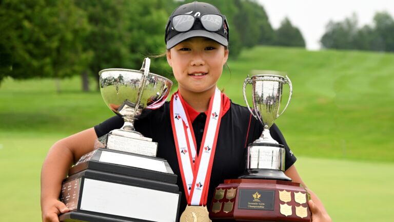 14-year-old Eileen Park from Red Deer wins Canadian Junior Girls Championship in New Brunswick by 7 strokes !! 

Amazing accomplishment.

Congrats Eileen 🏆👏