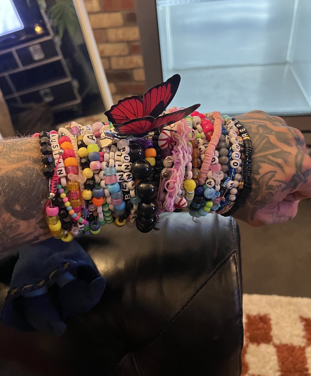 Due to blood circulation concerns, I will be retiring the current lineup into the Hall of Bracelets. The World Bracelet Conglomerate will be accepting new entries as of show in Charlotte. We hope you understand, and I love y’all so much 🥹🍻💕let’s fucking rock!!!!!