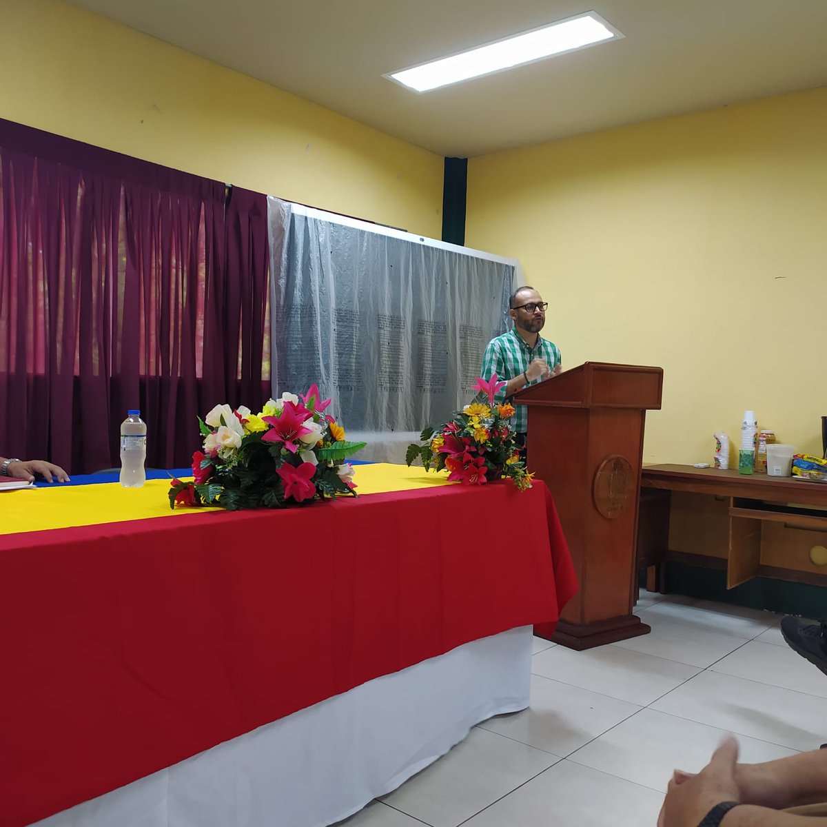 En el marco de la Jornada conmemorativa dl 46 Aniv. del tránsito a la inmort. de nuestro Héroe y Mártir Alí Abarca Meléndez SAAM realizó la mañana d hoy 27 de julio Conversatorio Vida y Legado del Cro. Alí Abarca con trabajador@s Administrativ@s de la ECAV #4419SiempreVictoriosos