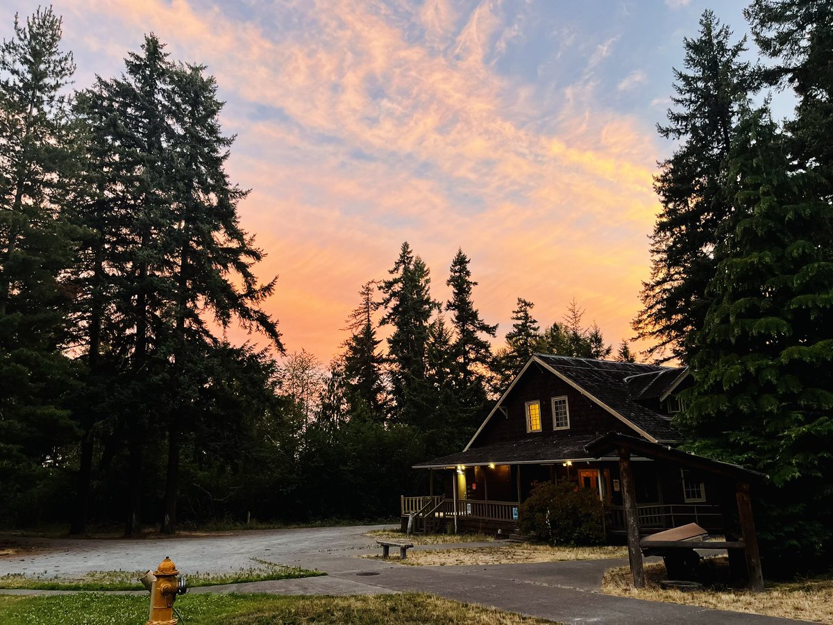 CudcemUCF's tweet photo. PREM faculty had an awesome time at PackForest. Thanks @uwmemc for hosting the all hands meeting. We continue to be inspired! https://t.co/uJDBNHhUll