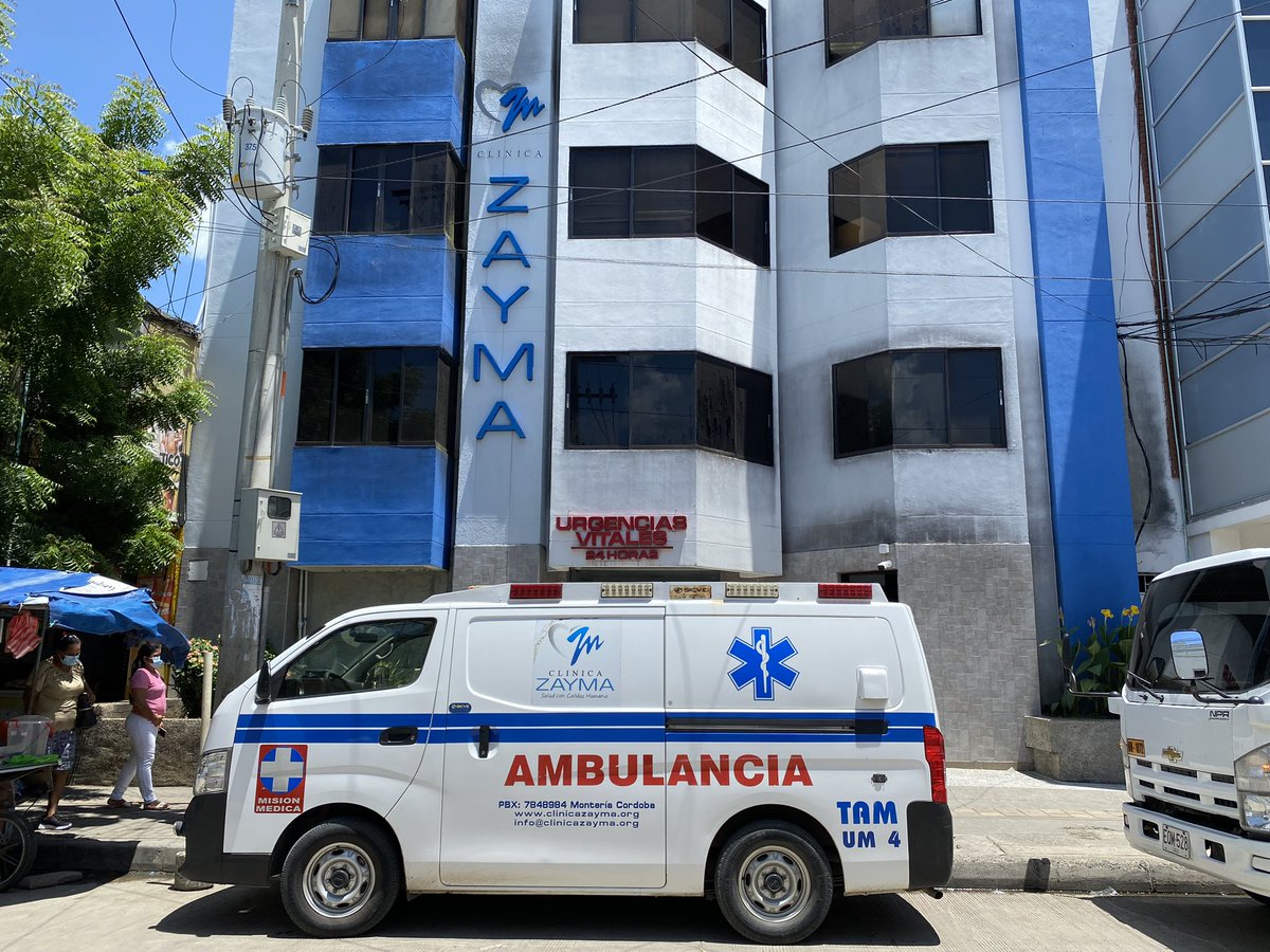 elbocachicodg's tweet photo. Llegó por urgencias a la Zayma y lo atendieron a las tres horas https://t.co/aIutf1lPvq https://t.co/Iw1N5HGIdq