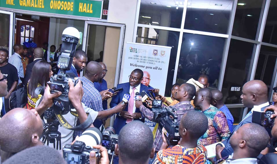 IESLGLOBAL94's tweet photo. The Maiden Edition of the annual Lecture Series in honour of #DrDiranFawibe, a doyen of the Nigerian oil and gas industry held on Wednesday, July 19, 2023 at the 𝗨𝗻𝗶𝘃𝗲𝗿𝘀𝗶𝘁𝘆 𝗼𝗳 𝗜𝗯𝗮𝗱𝗮𝗻. 

#DrDiranFawibeAnnualLectureSeries 
#IESLGlobal #CPEEL https://t.co/VLQLe5KISh