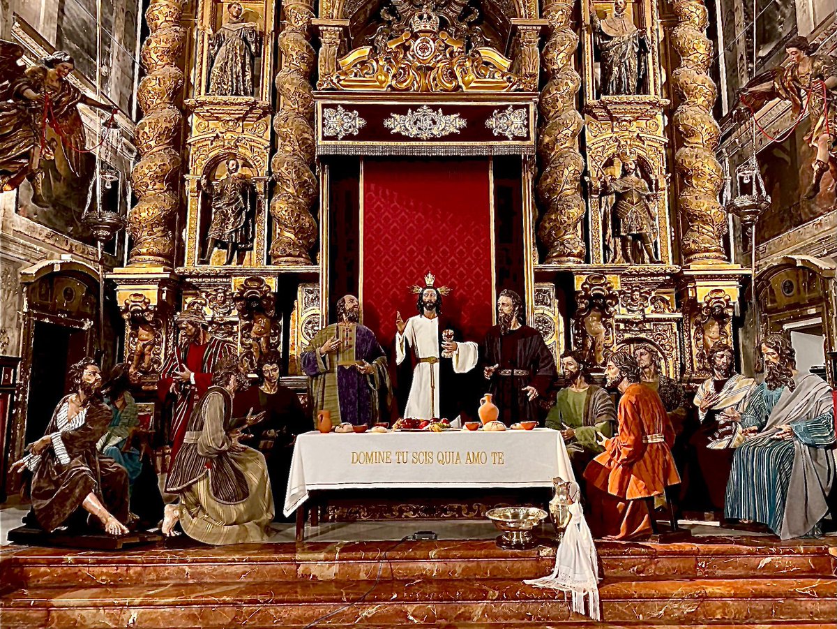 Hermandad de la Sagrada Cena tweet media