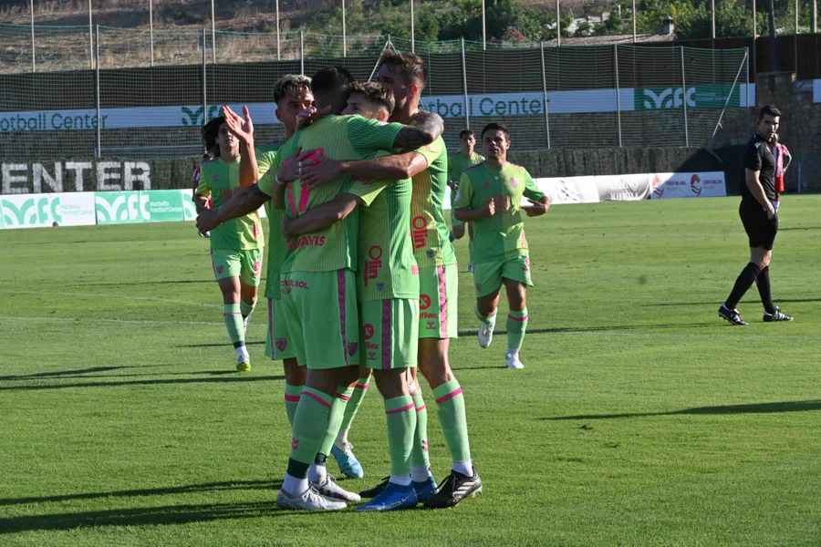 elchiringuitotv's tweet photo. ⏱️ ¡Final en el Marbella Football Center! El Almería cae por la mínima ante el Málaga (0-1). 

👉Cristian anotó el único tanto del partido en el minuto 18. https://t.co/shbA23V8DQ