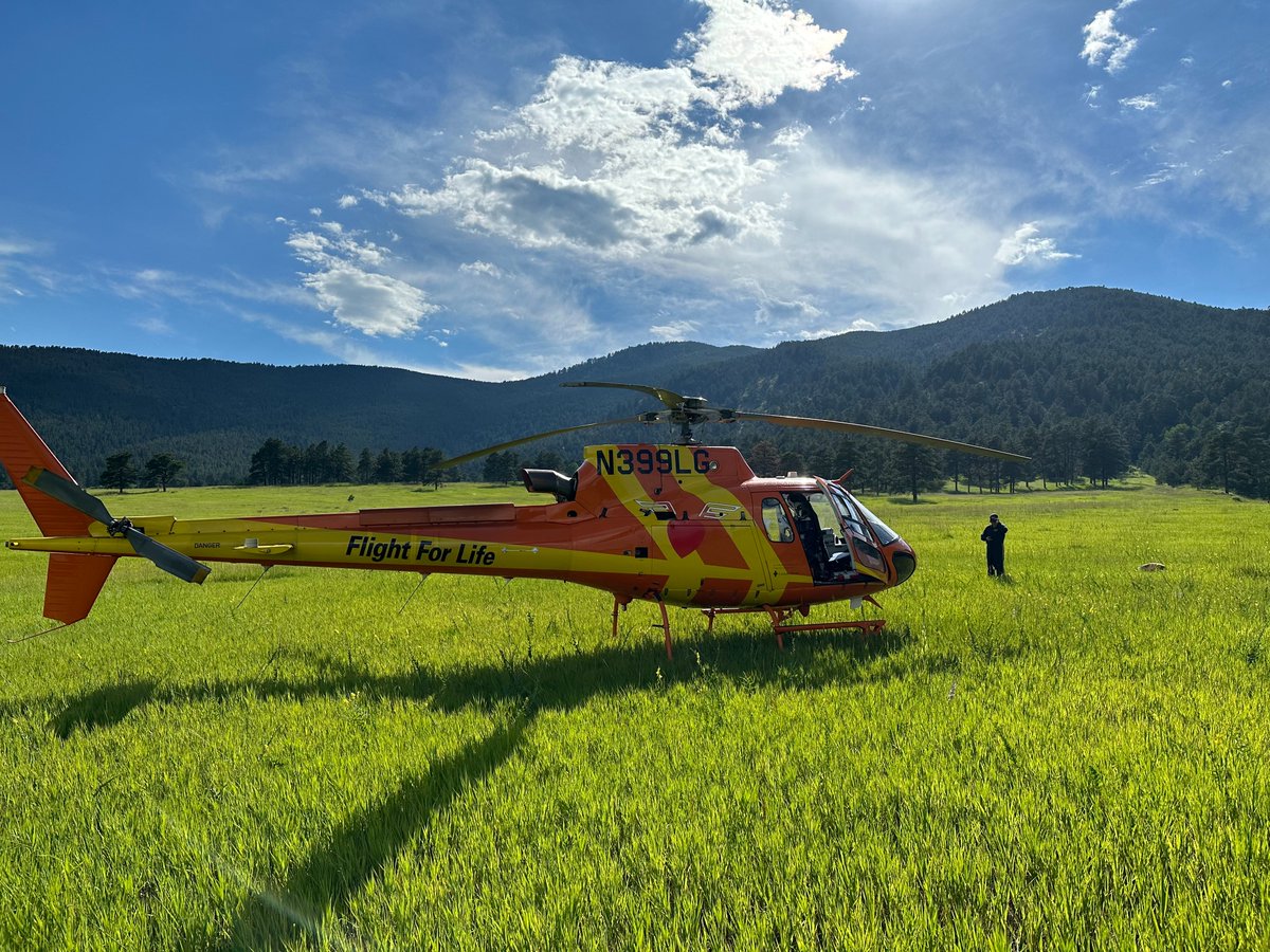 efr_co's tweet photo. It's the International Day of Medical Transporters. In Evergreen, our paramedics and firefighters share responsibility for driving ambulances. We thank all of them and crews of #FlightforLife, #AirLifeDenver, #ColoradoNationalGuard, and other air medical transport agencies. https://t.co/V6rdBjetPl