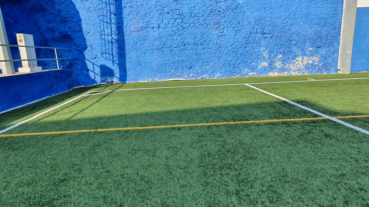 In Norway they speak about technique. Other countries speak about the elements of the game. Ball, teammate, opponent, time/space. How to manage this is the secret. Good luck with trying to fix the technique⚽️