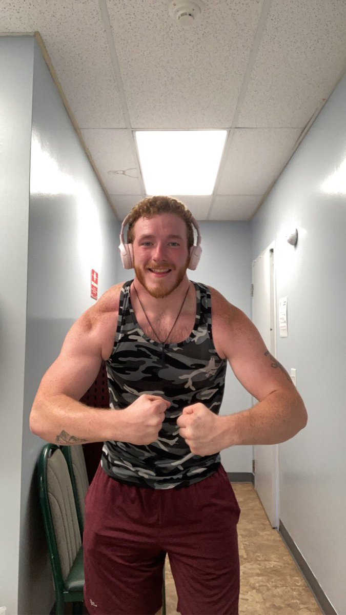 MagicMikey32_'s tweet photo. Progress is a Grind but when you start seeing results it makes it all worth it! Thank you God for giving me the strength to open my eyes and see the Health Changes I needed to make!💪🏻🔥👏🏻 https://t.co/nga3tFSFSC