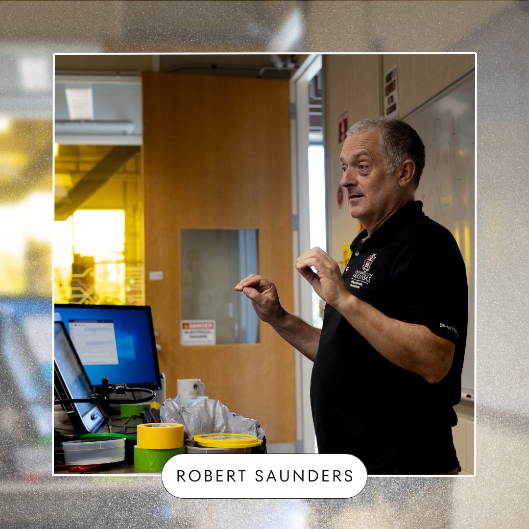 UArkEECS's tweet photo. Robert Saunders, Associate Department Head for Student Success in EECS, taught a lab for the COE Engineering Summer Academy yesterday using #TexasInstruments. We love hosting our future students on campus!
@TICalculators
#UArkEECS https://t.co/JUPWxmO6dN