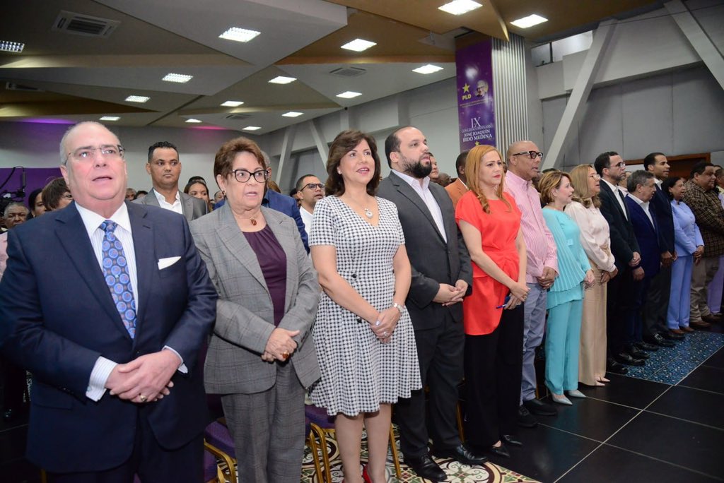 #MargaritaCedeño participó de la apertura del Instituto de Formación Política del <a href="/PLDenlinea/">PLD</a> junto a <a href="/charliemariotti/">Charles Mariotti Tapia</a>, la titular y Presidenta del Instituto Alejandrina Germán, demás miembros del Comité Político, egresados y participantes de cursos que se llevan a cabo.