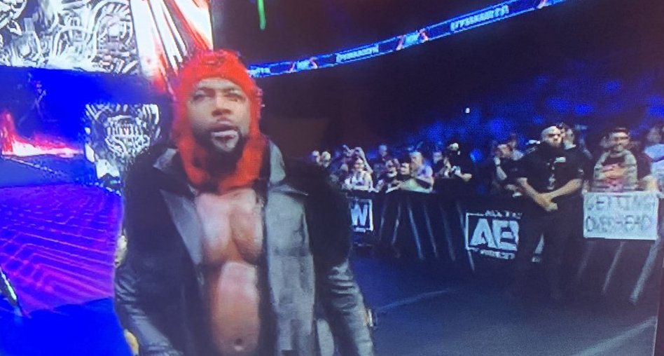 Sign on TV = spot on the show. Them's the rules. 🖐️