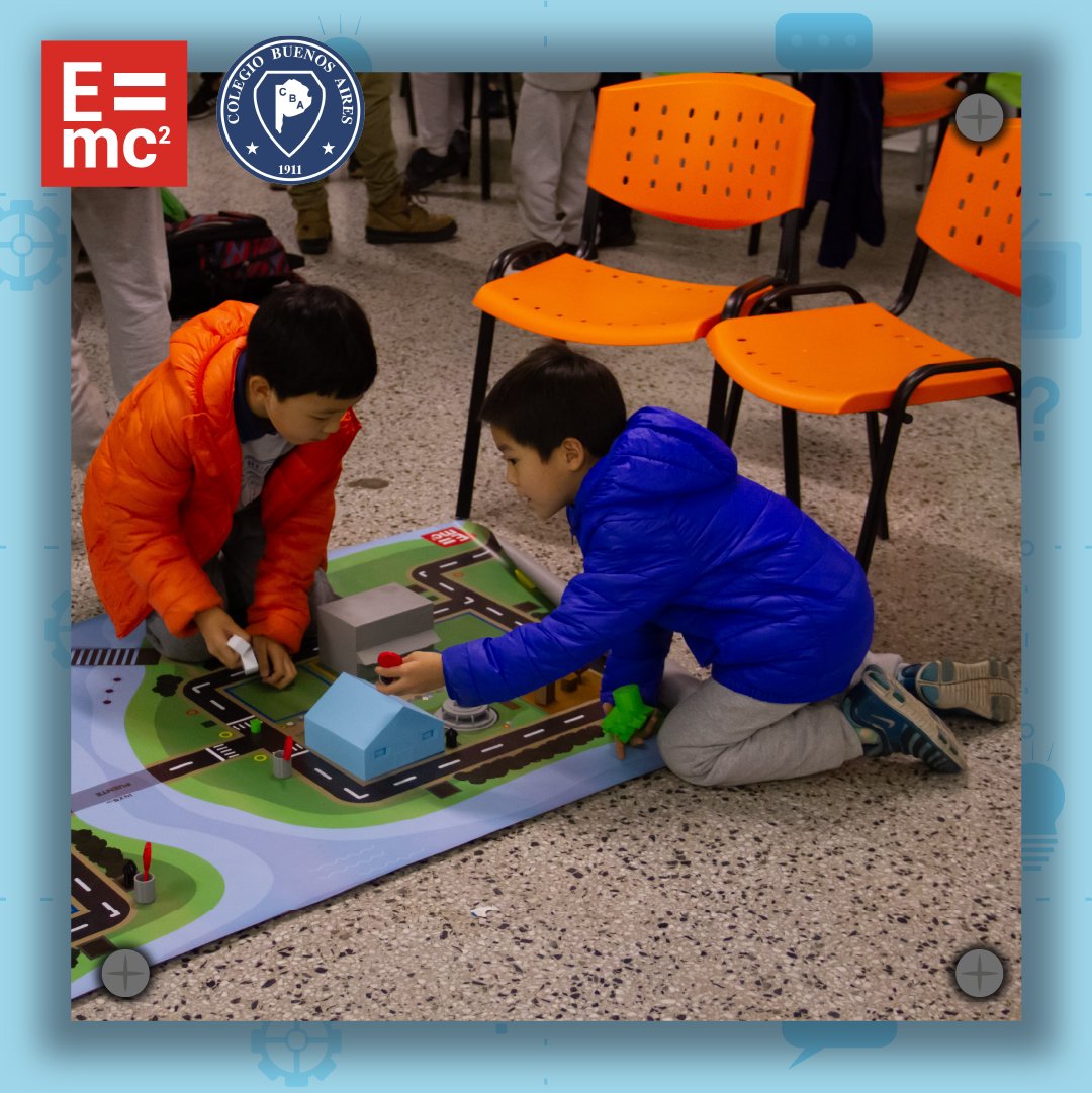 proyectoemc's tweet photo. Taller de Modelado e Impresión 3D "Creando Ciudades 3D en Tinkercad" 🧑🏻‍💻

Si no querés perderte nada sobre nuestros talleres, no dudes en seguirnos y visitar nuestra PÁGINA WEB 💻
📍LINK EN BIO

#robot #robotica #roboticaeducativa #roboticaemc #programacion #impresion3d #tinkercad https://t.co/VVmUhT0kAX