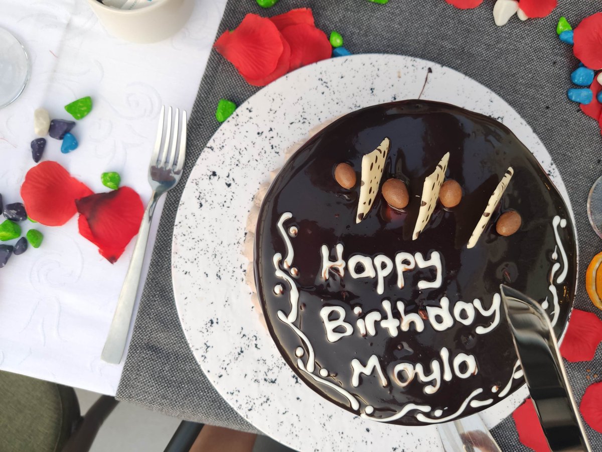 hamic_'s tweet photo. Our little sunshine turned 7 years old today. Happy birthday Mayla. 😘 Time is running, but it's beautiful. Long live the family. I love you all 😘 https://t.co/Cs5VY43smk