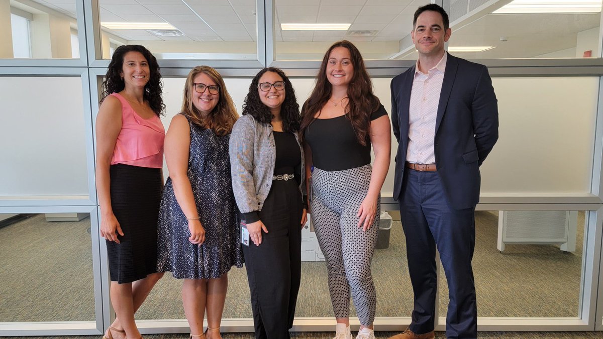 NYS_OGS's tweet photo. We 🧡 our #Interns!

It's #NationalInternDay, and we’d like to thank all our hardworking interns!

Today's interns are tomorrow's leaders, so we carved out time to celebrate, appreciate, and discuss their fantastic contributions.

Thanks for adding #OnlyGoodStuff to #TeamOGS! https://t.co/gpmwED79jJ