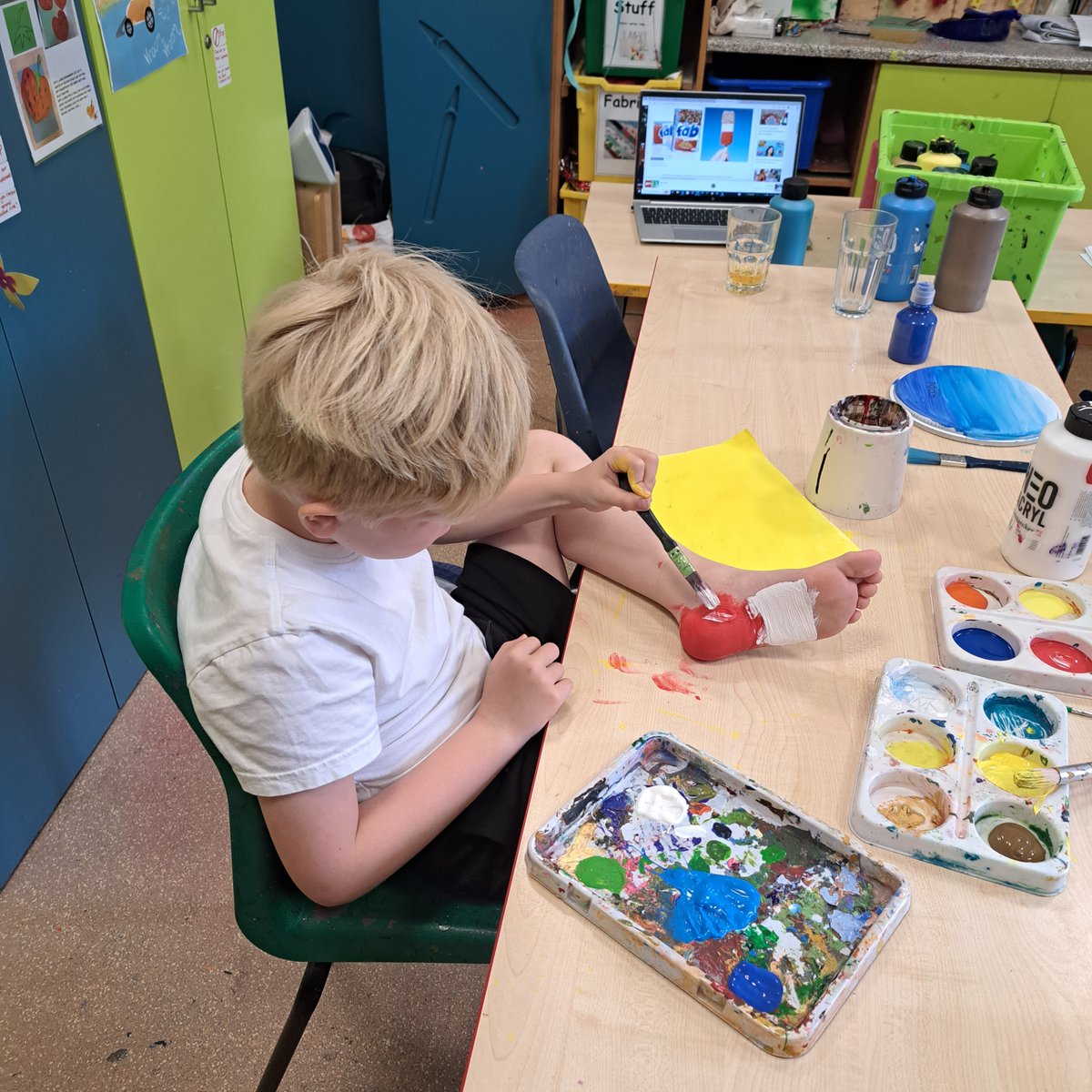 This is Alayna and her brother George.  They’ve been getting crafty creating these brilliant ice lolly pictures!  A lot of the activities here involve arts and crafts - it helps engage the kids, whilst giving them the time to talk about their feelings #kidscrafts #charity