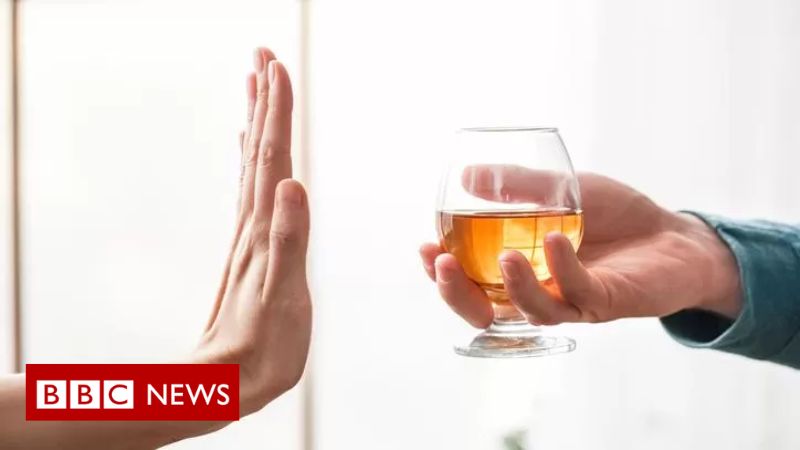 bbcbrasil's tweet photo. Por que jovens bebem cada vez menos álcool?

https://t.co/mx18VSzdfC https://t.co/6VY1Y1iYad