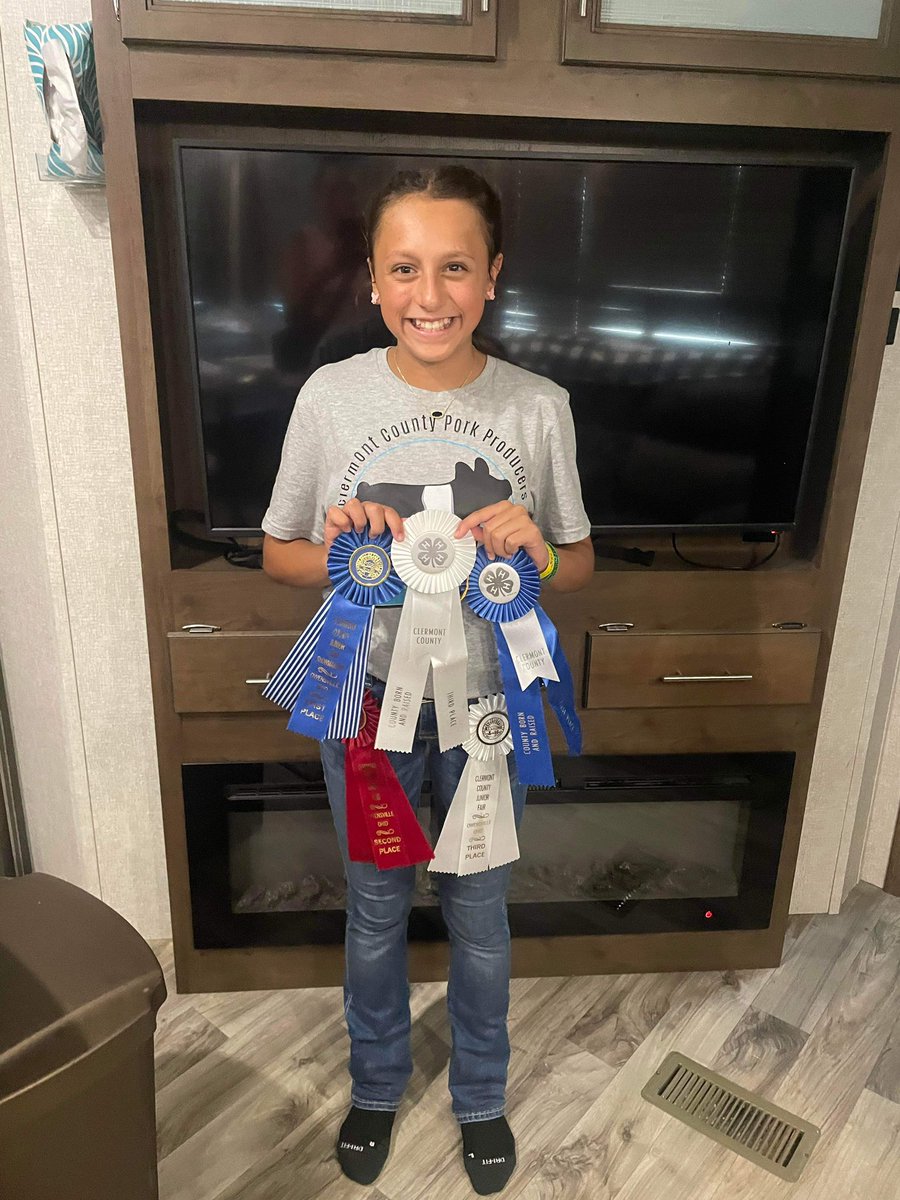 VolleyballBMS's tweet image. Congratulations to our volleyball players who competed at the Clermont County and Ohio State Fair this week!
We love seeing our athletes excel at other things! 
#multisportathletes