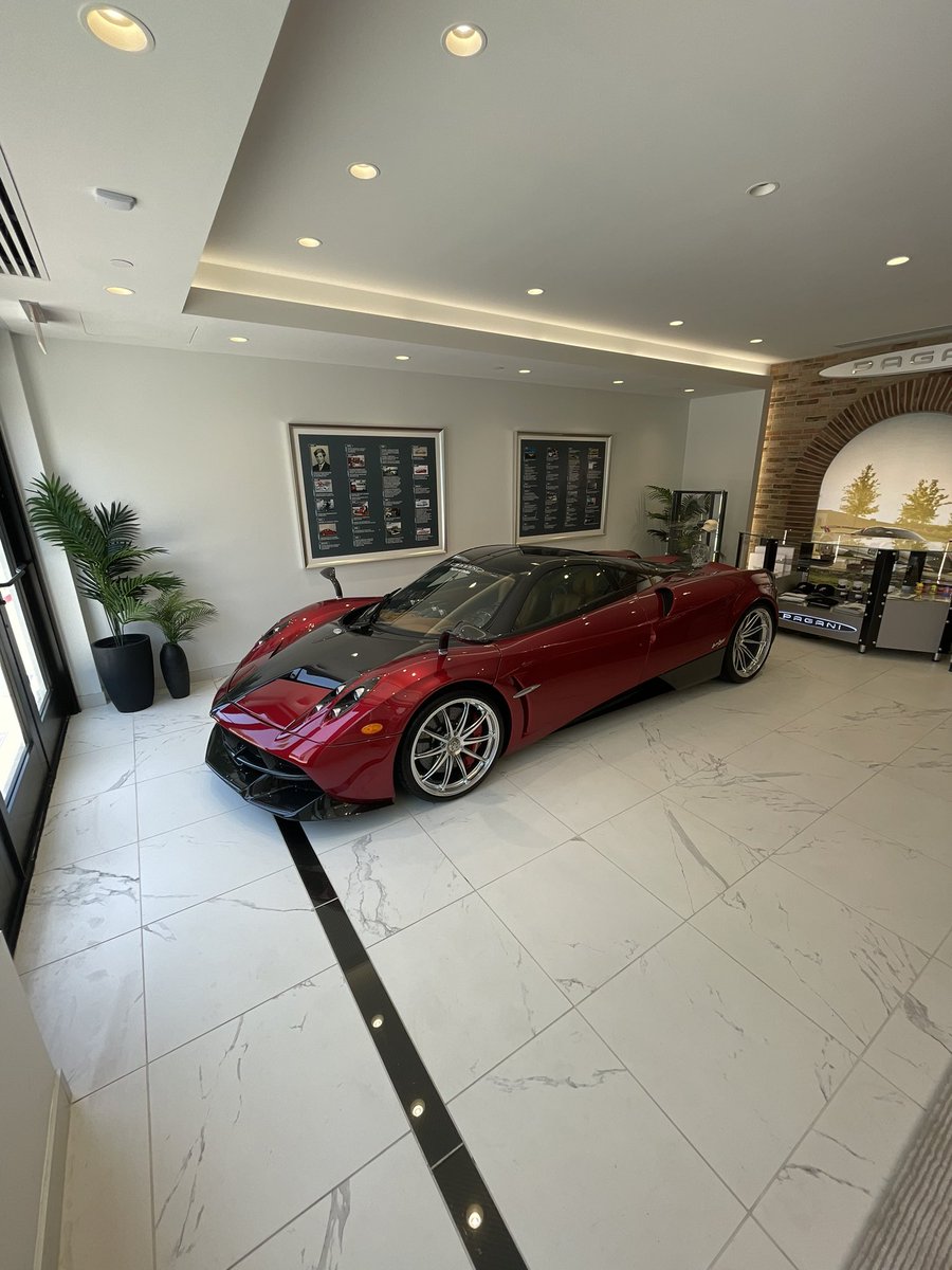 HunterGVaughn's tweet photo. cars are truly something special https://t.co/AH6ZOjaBf3