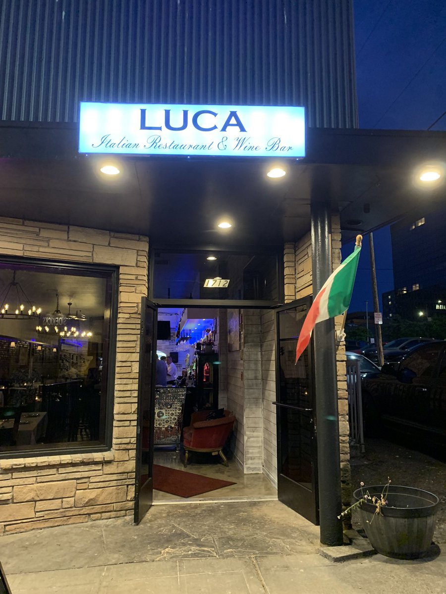 BaysideNeighbor's tweet photo. f you love authentic Italian food, you have to try this place.  

The owner, Bepi Gjoni, is from Florence, Italy.  Everything is homemade and the ingredients are sourced from Italy.  The sauces cook for days.
Check it out. 1712 Hewitt Ave. Tue-Sun 5-10pm https://t.co/hr3A6y2M8E