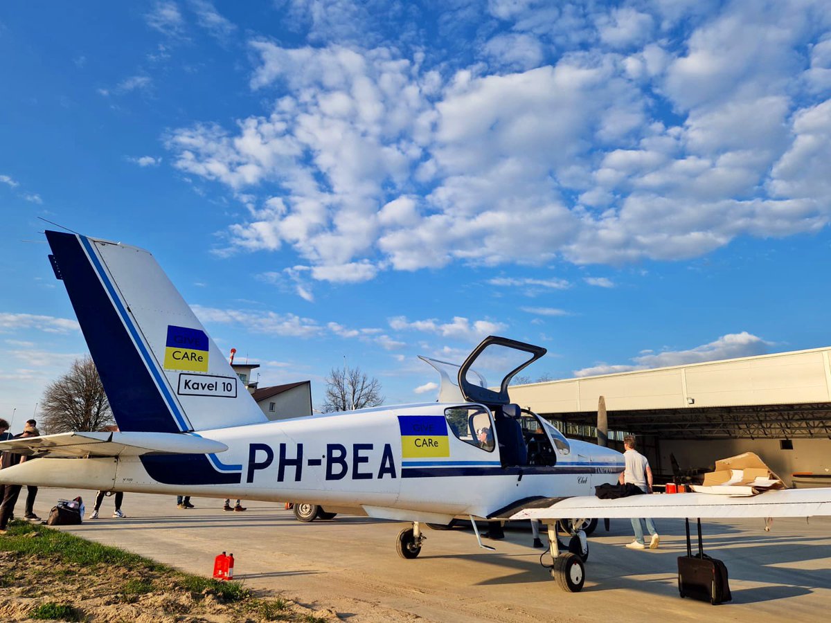 SamGuichelaar's tweet image. In late April, I flew to the Polish border with Ukraine, Rzeszow, to deliver humanitarian aid to Lviv, Ukraine.
It was one of the most rewarding things I’ve done in years. We’re planning a new trip, but first let me show you how our previous trip went!
youtu.be/ZHCFZUeTKF0