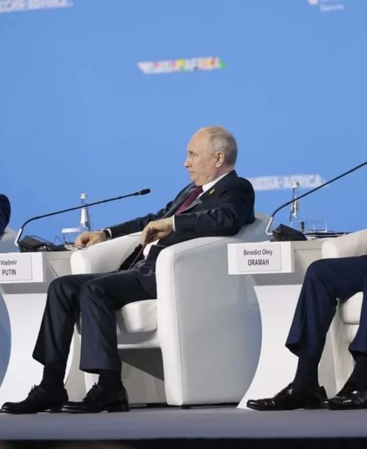 🔴2e Forum économique et humanitaire : Pour un approfondissement de la coopération entre l’Afrique et la Russie 

burkina24.com/2023/07/27/2e-…