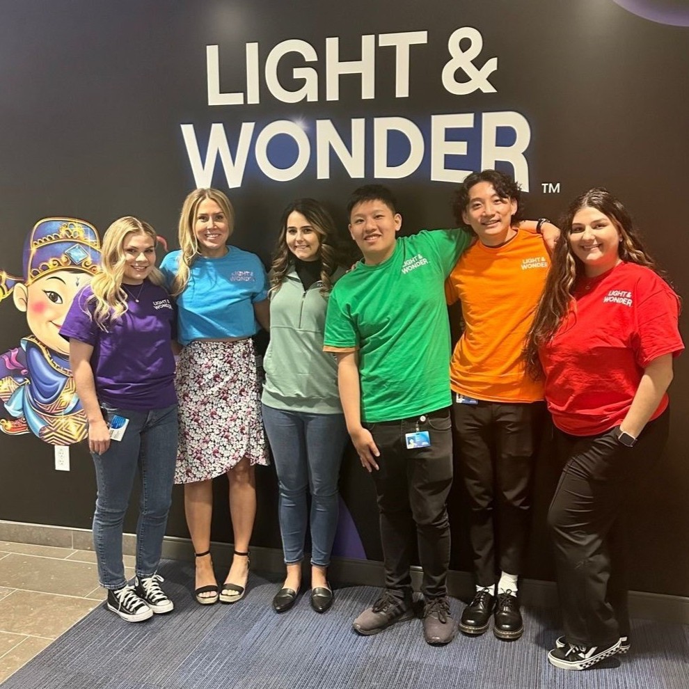 LightNWonder's tweet photo. On #NationalInternDay, we would like to celebrate and recognize our current interns and congratulate our former interns that are now full-time Creators!

#WinAsATeam https://t.co/IXpPC9EflV