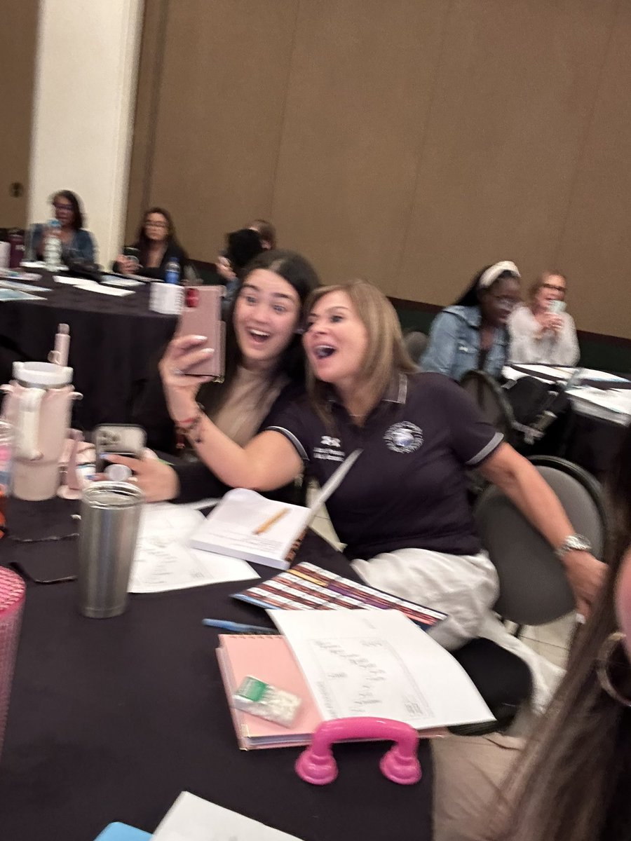 Mrs_Jimenez_BHE's tweet photo. Day 2 of the Science of Reading symposium! @MsYaniGarcia @sylvieco19 @BHEPrincipalFam https://t.co/SM8MVm6WH1