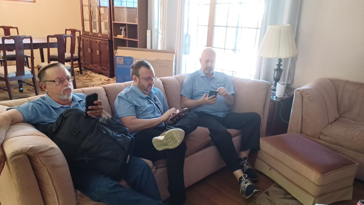 awesomenumbrs's tweet photo. #BradAdams #AvyLorenCohen #RaymondGerz catching up on messages at the 2023 ADLM Expo (or maybe they are ordering takeout). #AwesomeNumbers #RiskGATOR #riskmanagement #riskassessment #SaasSolution #riskreduction #laboratoryerrors #reducingcosts #protectinglives #healthcarecosts https://t.co/0nDUFzw9hj