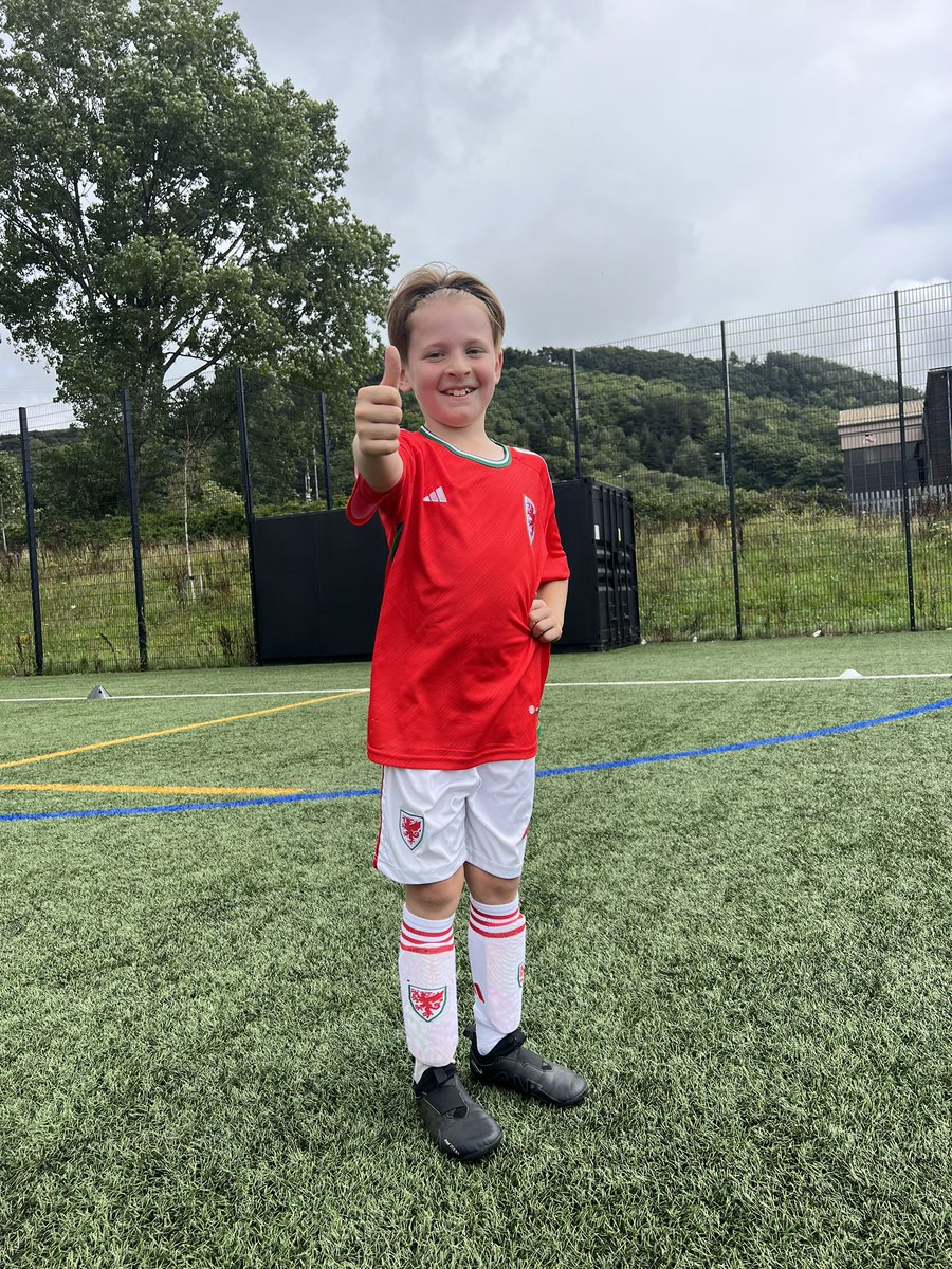 GoalgettersSS's tweet photo. ⚽️🌞 Unleashing the Football Magic at our 3-Day Summer Camp! 🏆🎉

What an action-packed journey it's been at our exclusive members-only 3-day football summer camp! ⚽️🌞 From dribbling drills to goal-scoring celebrations, we've experienced the true essence of the beautiful game! https://t.co/5l4nzUbmzX