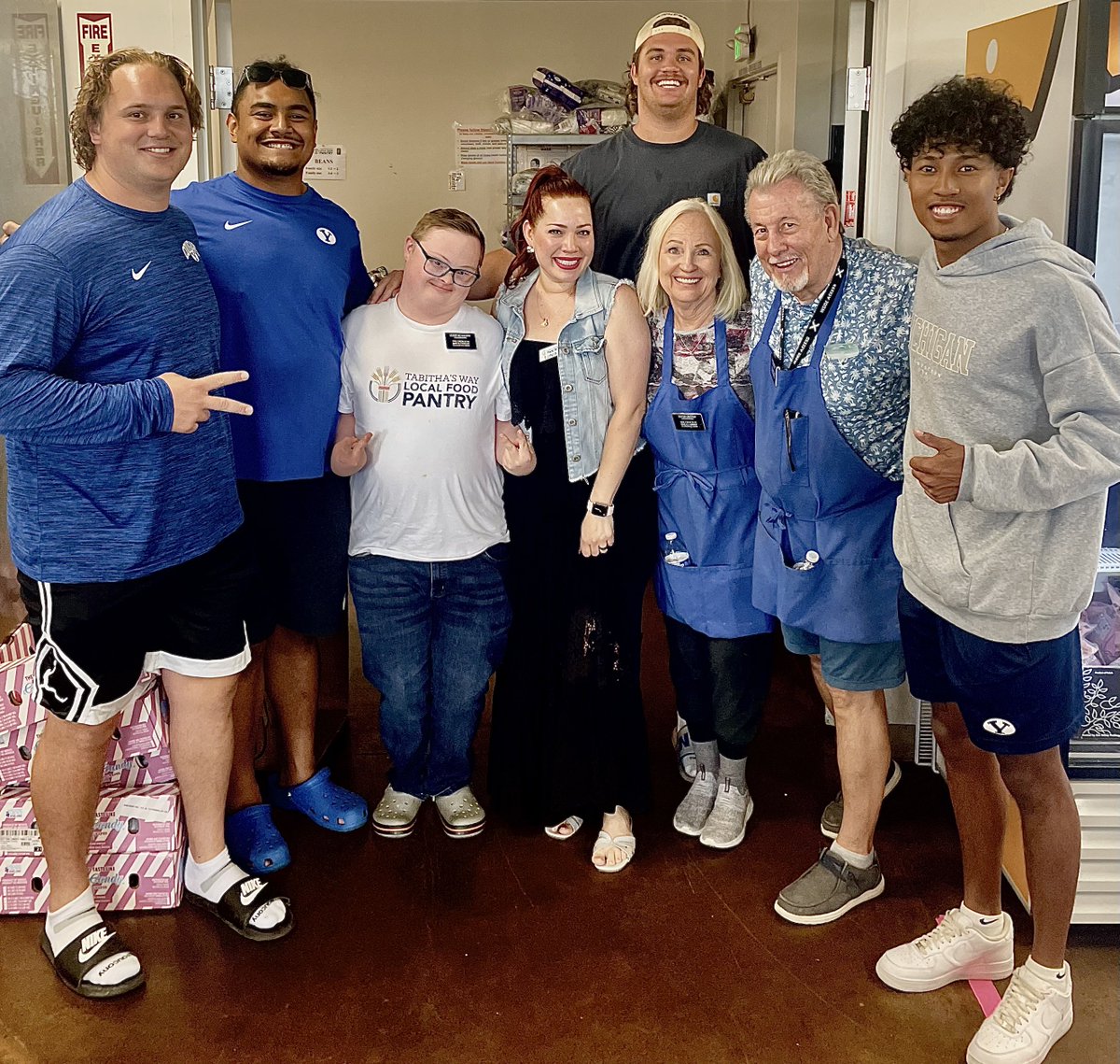 BYU Football players giving back to the community at <a href="/tabithasway_N/">Tabitha's Way North</a>!

I know the community and center are thankful for their work.

Mike and Leah Criddle are grateful for them too! 

<a href="/jacksoncravens5/">Jackson Cravens</a> @PaulMaile54 Brayden Keim <a href="/jakobrobinson87/">Jakob Robinson</a>