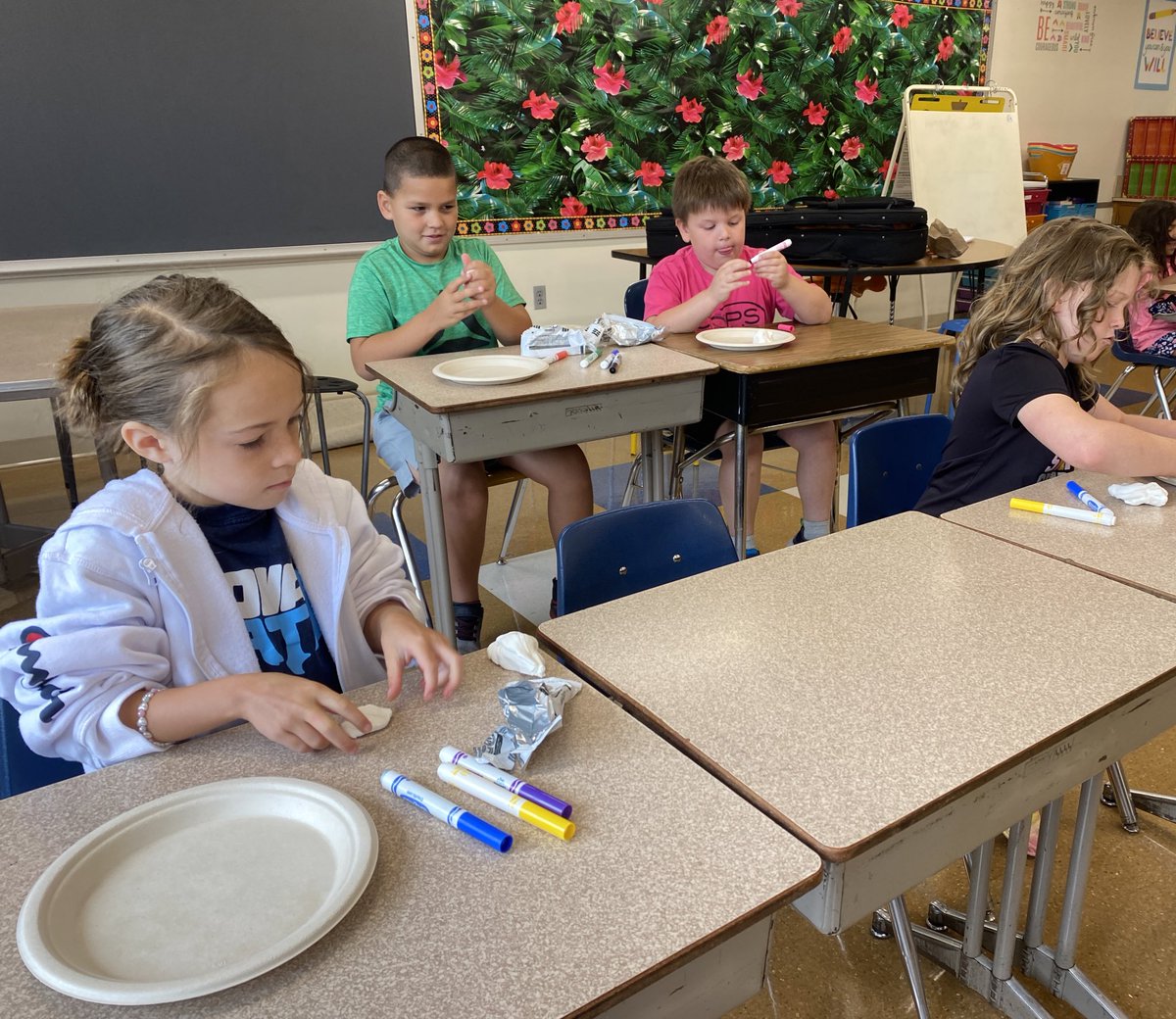 Miss Murphy tweet media