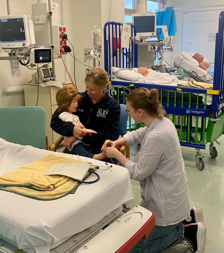 Rebecca Akehurst tweet media