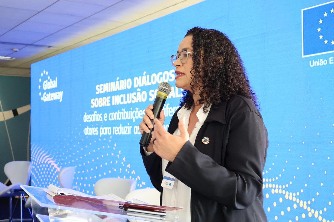 KelliMafort's tweet photo. Participei hoje do Seminário da Representação da União Europeia no Brasil @uenobrasil sobre "Diálogos sobre Inclusão Social"! Agradeço ao Diretor de Parcerias com a Sociedade Civil, Igor Ferrer, pela sua contribuição valiosa e pelo trabalho conjunto para promover parcerias #MROSC https://t.co/6UTixKMOy4