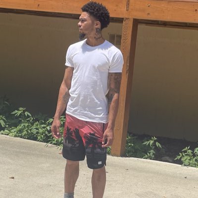 IneedMyBackNs's tweet photo. #NewProfilePic https://t.co/csHUTj66ya