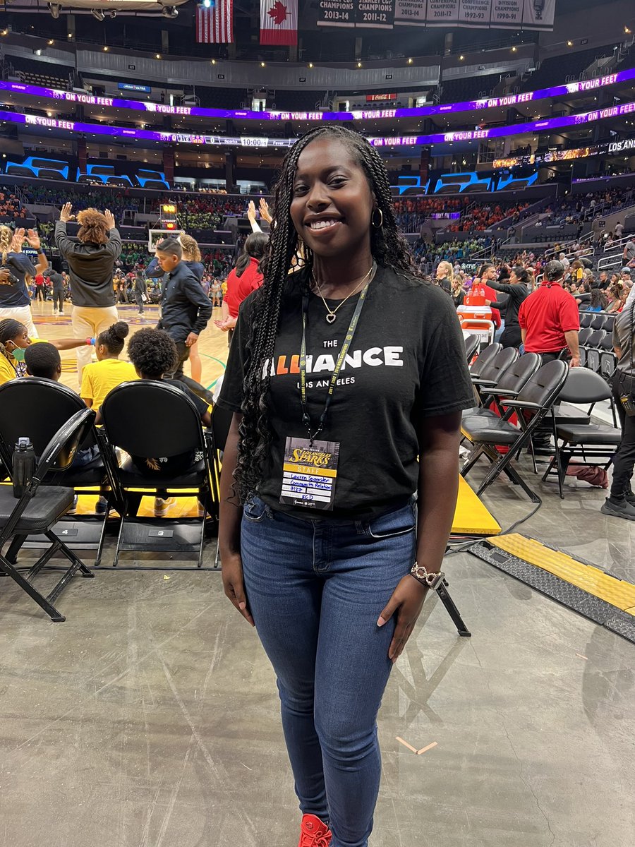 PlayEquityFund's tweet photo. Celebrating career paths on #NationalInternDay Meet our incredible summer intern Lauren from @UCRiverside with us from the Black College Success Initiative from @LAPromise Lauren is working with Alliance students today on their @LASparks visit https://t.co/iD5Vm4Gw2q