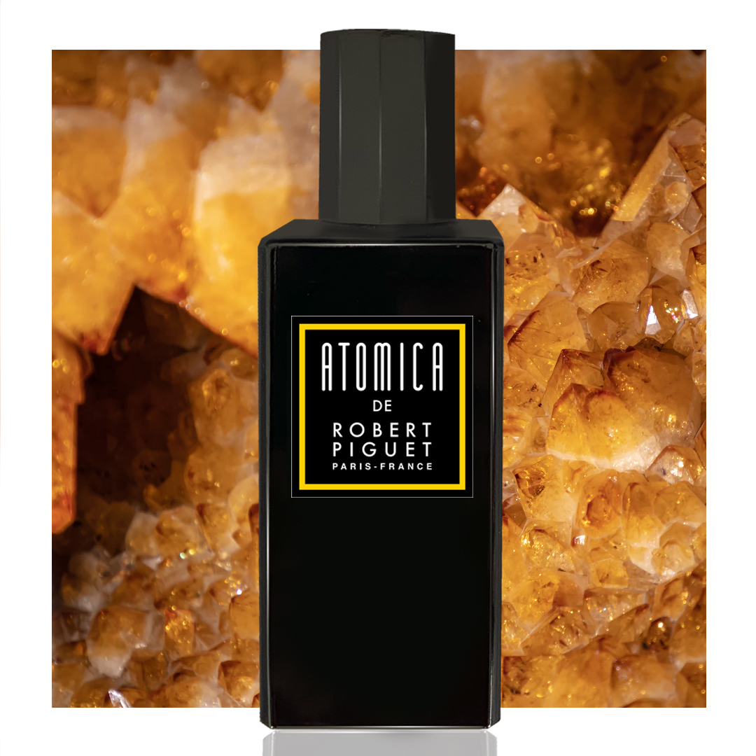 Atomica opens with an explosive jolt of elemi oil and ginger generating a resinous and peppery effect. A combustive heart of Cypriol and Olibanum lend spicy accords; vetiver and cedarwood add Earthiness. At its base, musk and amber give Atomica its unforgettable evocativeness.