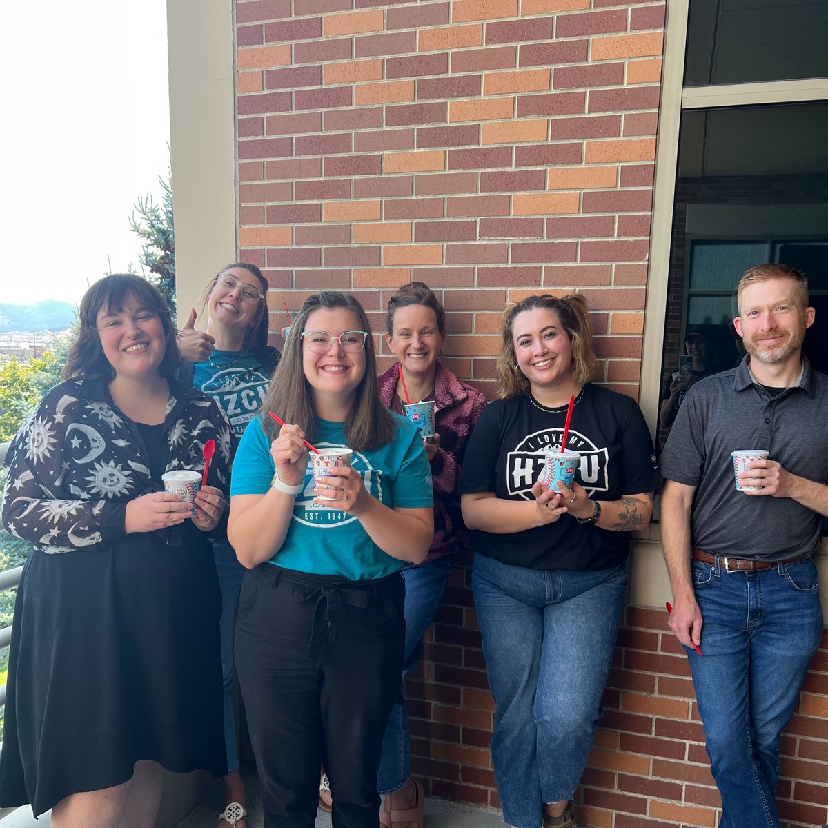 _HZCU's tweet image. A treat that's more than just delicious!🍦❤️ Join us in supporting #miracletreatday at Dairy Queen. Every delicious Blizzard purchased today helps children in need at local Children's Miracle Network Hospitals.