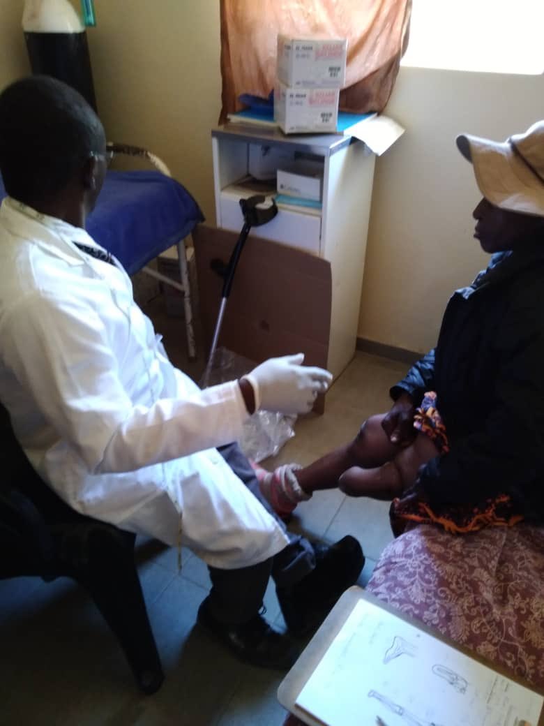 BradburneJohn's tweet image. Maria&amp;amp;Rodina getting fitted for their new prosthetic legs at Mutemwa Leprosy Care Centre.Maria was born with an abnormally folded leg,which was amputated.Rodina lost her leg in a bus accident, where she also lost her husband in the same accident. #prosthesis #prostheticleg
