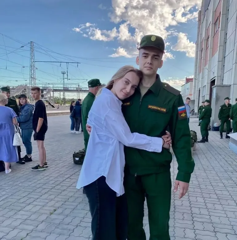 L_Serpentius's tweet photo. Украинская саблистка Ольга Харлан имеет полное право не подавать руки убеждённой рашистке. И не впаривайте про правила. Исключения бывают из любых правил. Тем более в ТАКОЕ время! https://t.co/iZ8O4q7jdl