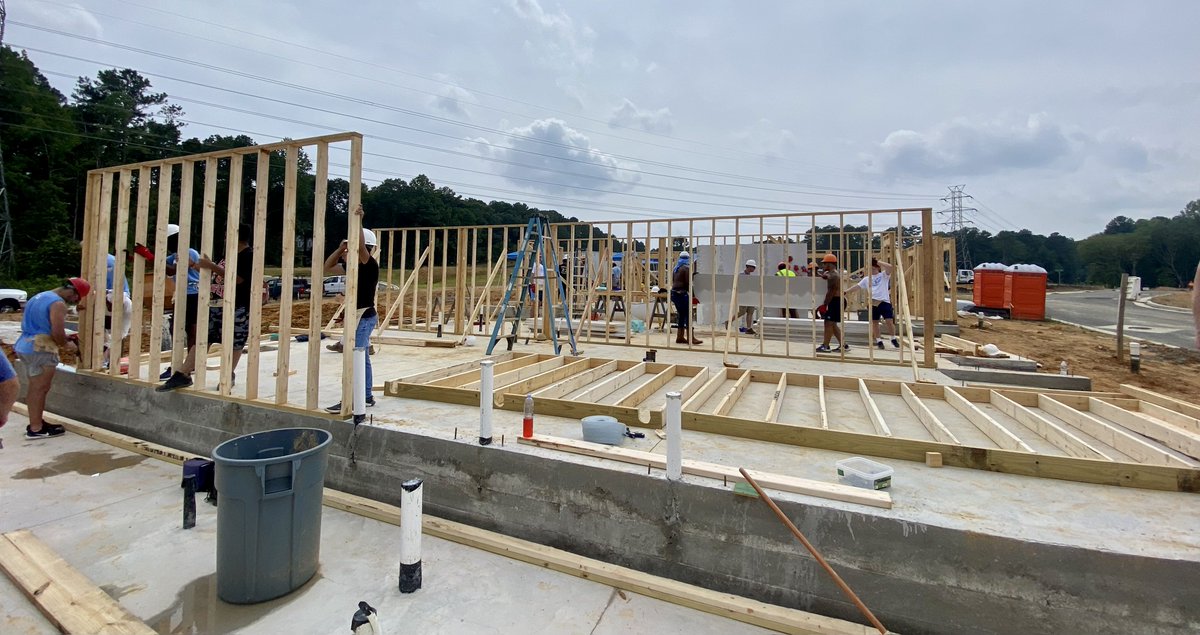 orangehabitat's tweet photo. @UNCFootball 🤝 @weaversgrove 
Thanks for taking the work out to our construction site last week and raising walls with us! https://t.co/Hb0Q7O4UE5