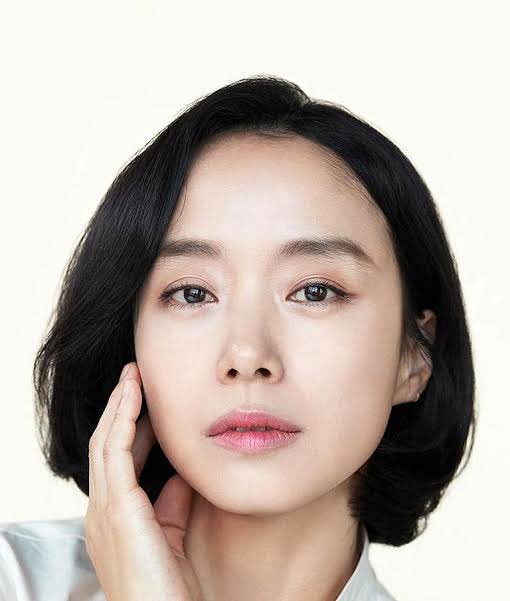 “Someday, I want to act like Jeon Do Yeon & Kim Hyun Joo regardless of my age.”ㅡActress Kim Shin Rok 🤍

#김현주 #김신록 #전도연
#KimHyunJoo #KimShinRok #JeonDoYeon

chosun.com/culture-life/c…