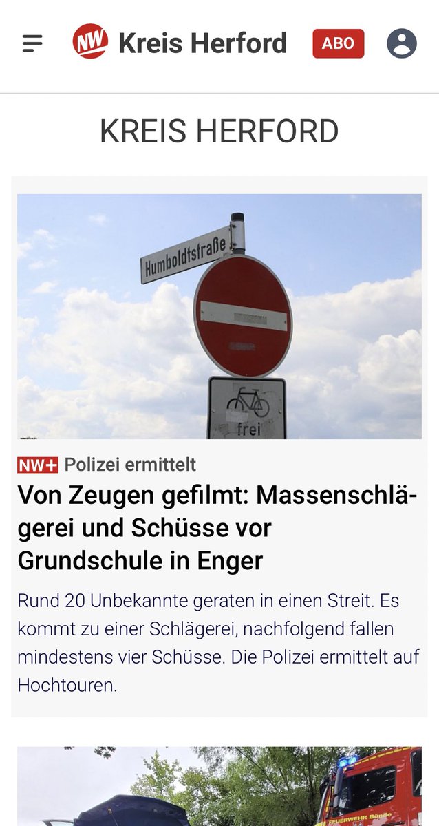 FassungsloserP's tweet photo. Ganz nebenbei in D! #Enger #Herford #Schüsse https://t.co/ImLORbF2WD