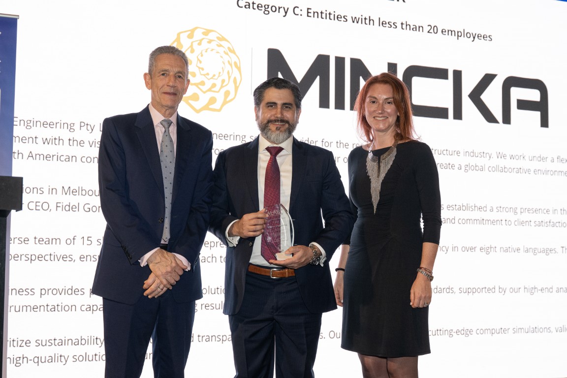 iescorcia11's tweet photo. 📢#PressRelease Mincka Engineering 👷wins the 2023 ALABC Business Excellence Award! Read more: https://t.co/TqZOeFTzg6… #Mining #ALABC #Engineer #Awards #Australia #July #2023 #miningupdate #Innovation #NEWS https://t.co/ZeMlIDpDT2