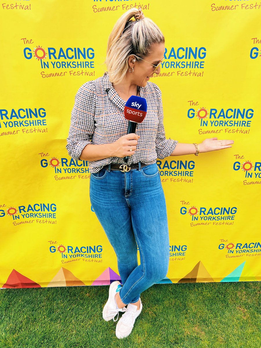 V_Binnie_Ryle's tweet image. How appropriate… I’m Yorkshire born and bred and today I was with @SkySportsRacing, at Doncaster, on a @YorkshireRacing day, promoting gods own county and came home with the most Yorkshire present of all time… if you know - you KNOW. 
#FatRascal #YorkshireToTheBones 🥰💛