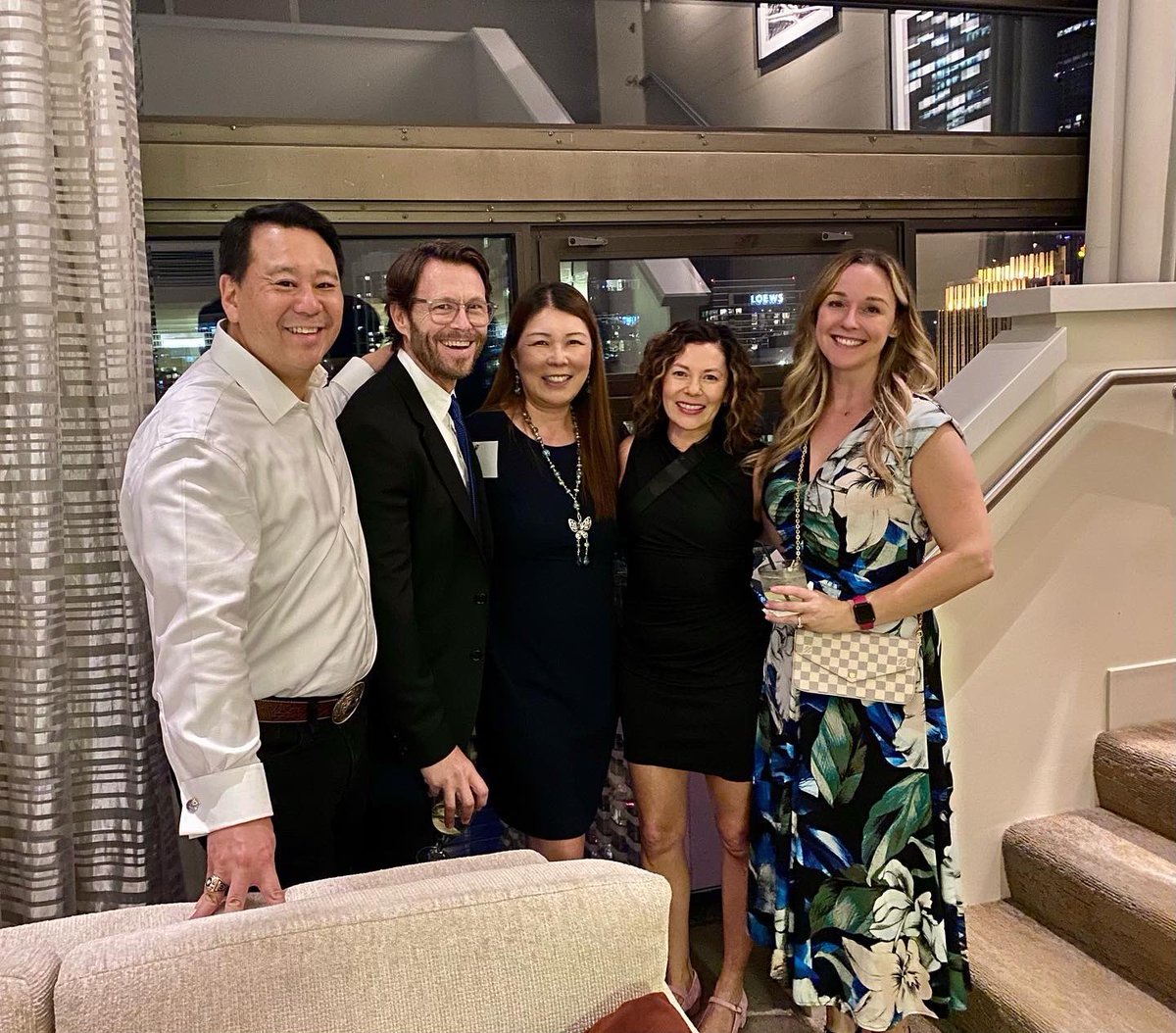 _leveluphealth's tweet photo. Throwback Thursday to Chicago @AOAforDOs House of delegates conference!
#ThrowbackThursday #osteopathicmedicine #completeDO #sportsmedicine #womenshealth #leveluphealth https://t.co/7jA0M46QPB