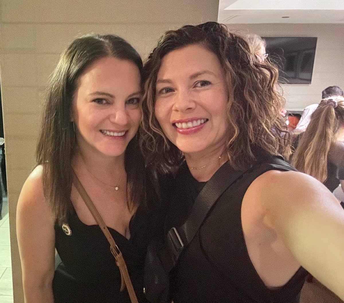 _leveluphealth's tweet photo. Throwback Thursday to Chicago @AOAforDOs House of delegates conference!
#ThrowbackThursday #osteopathicmedicine #completeDO #sportsmedicine #womenshealth #leveluphealth https://t.co/7jA0M46QPB