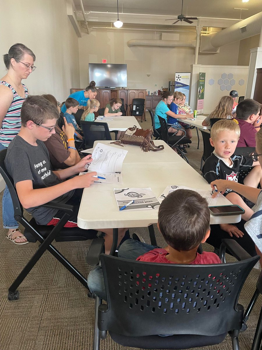 healthybbco's tweet photo. SO MUCH FUN working with future business leaders during this week's Children’s Business Workshop! This week we focused primarily on the importance of business plans! https://t.co/R36nWHRKXe