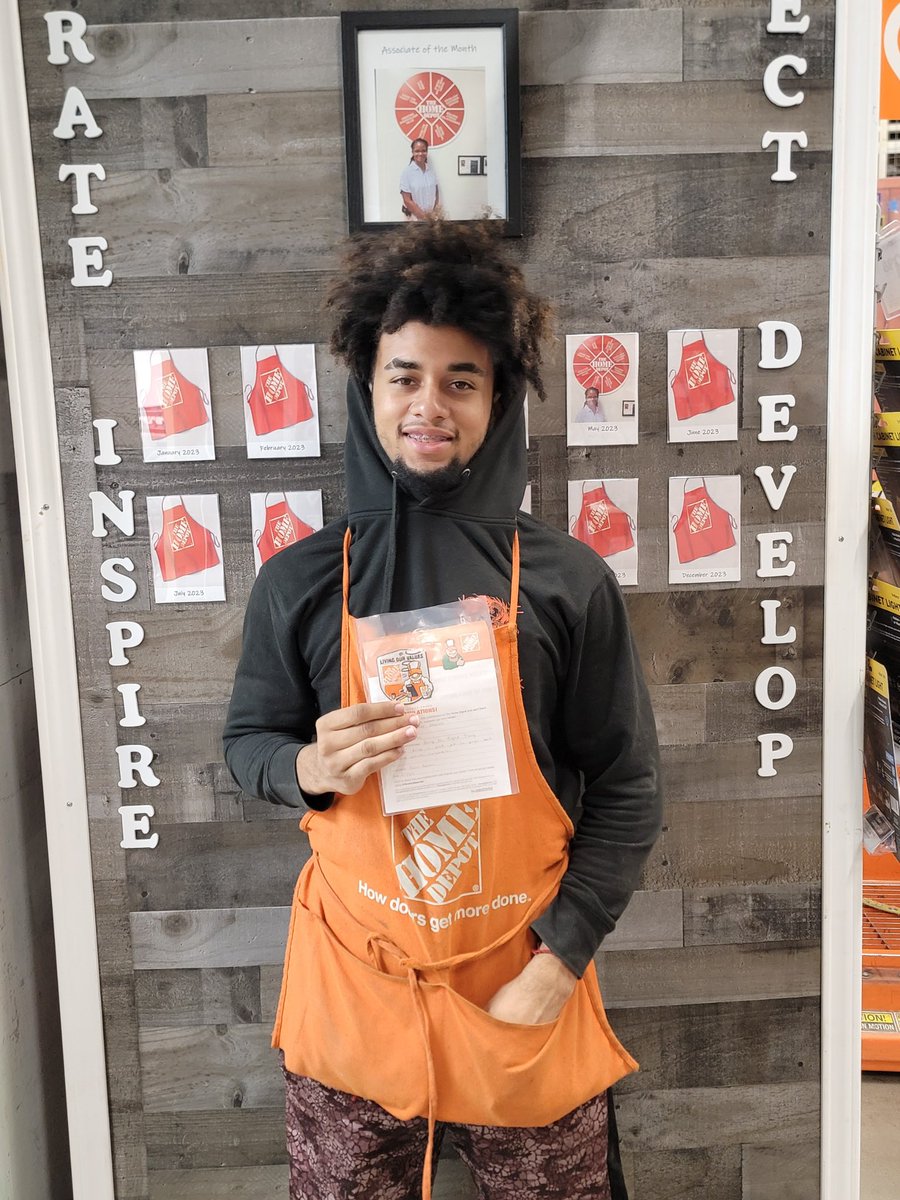 Home Depot 584 tweet media