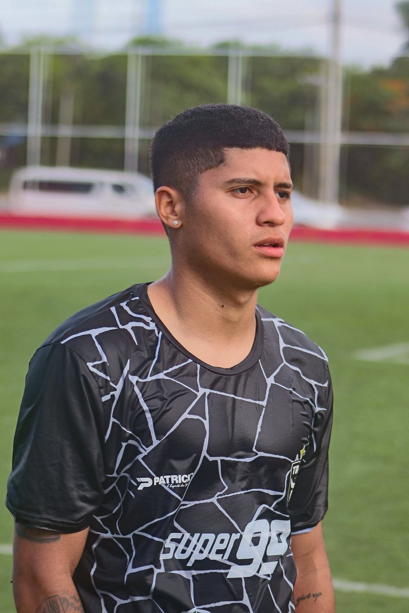 Quintero_1923's tweet photo. Que sea sábado ya 🥵⚽️⚡️@TauroFC https://t.co/wpo1MPGjH7