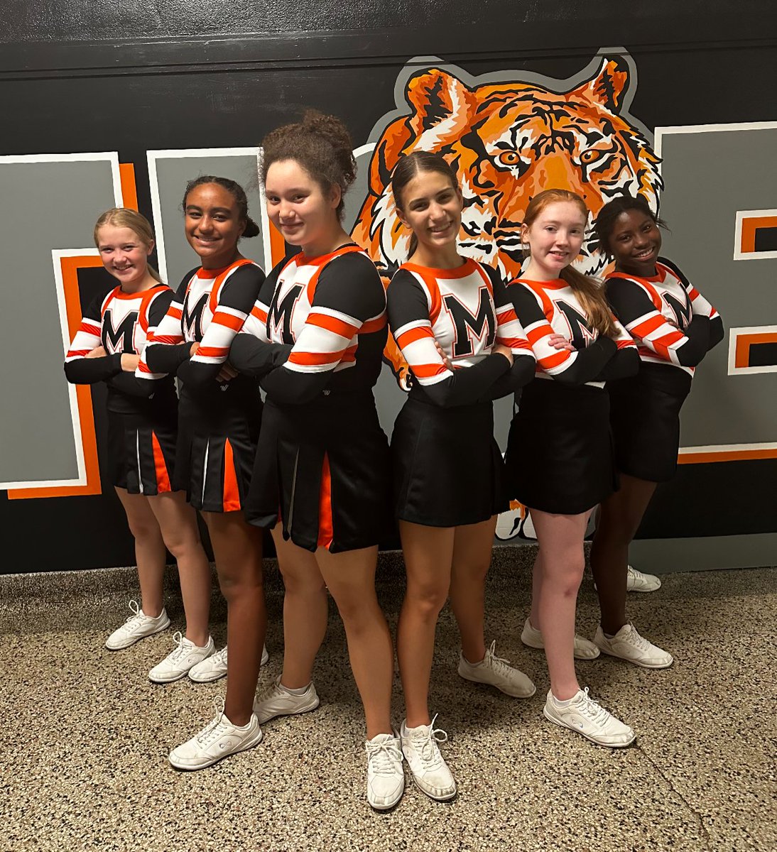 MaconTigers's tweet photo. Middle School Cheerleaders in their new uniforms! https://t.co/qpaT0Km7Dq
