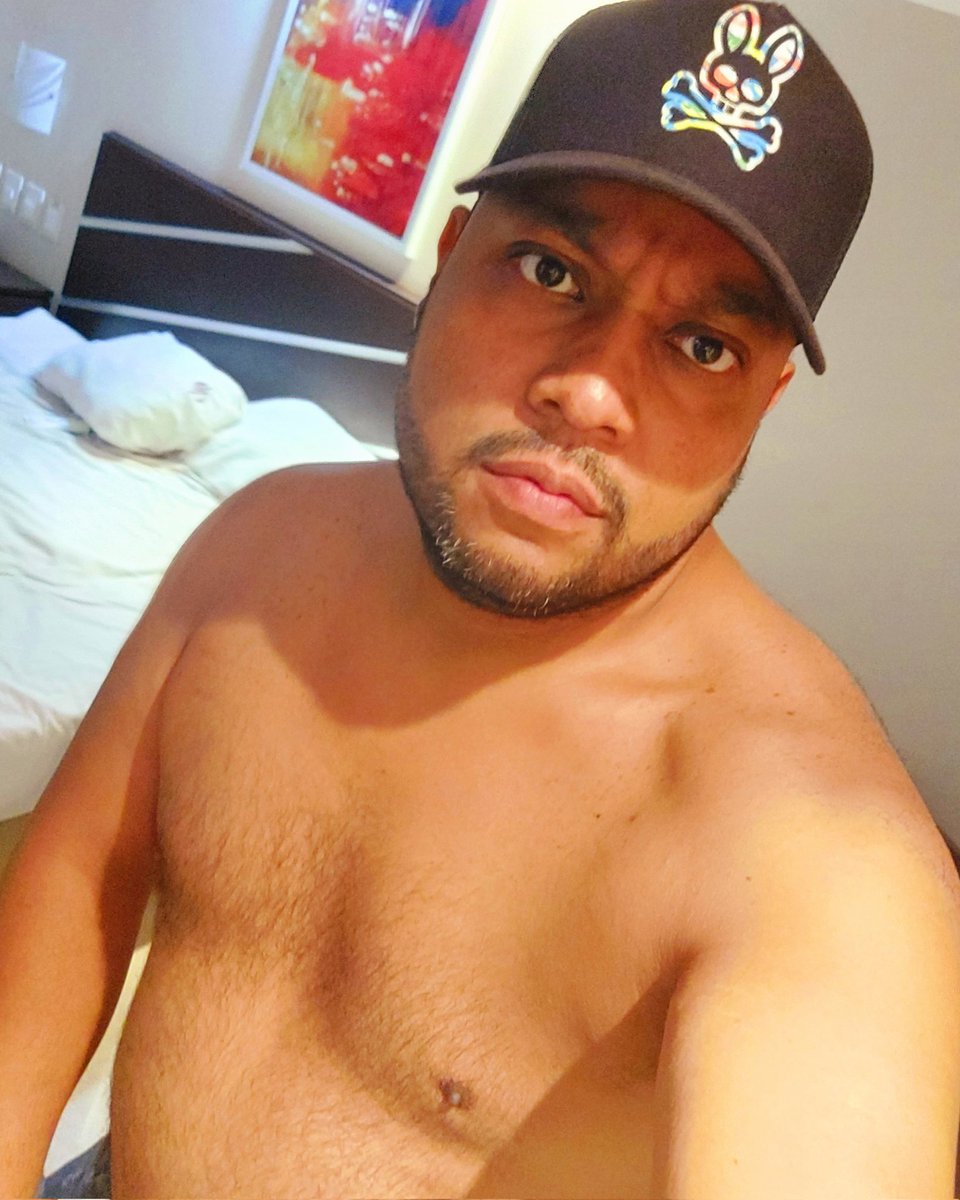 Randysaurio811's tweet photo. Epaaa Buenas Tarde mi Gente 😎
Donde están los culitos ricos del Twitter 😈  #ActivoCCS #Top🔝🔥 #Bear🐻 #ActivoVZLA #Llegate https://t.co/9itlFiVejM